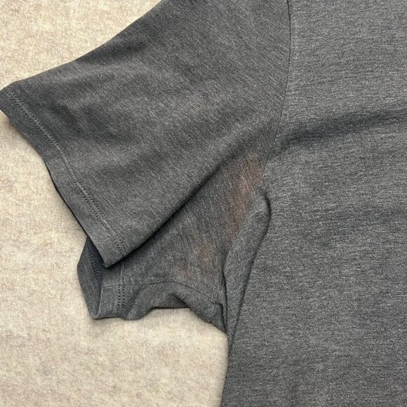 The Nike Tee Grey Crewneck Short Sleeve T-shirt Men's Size XXL - Picture 3 of 8